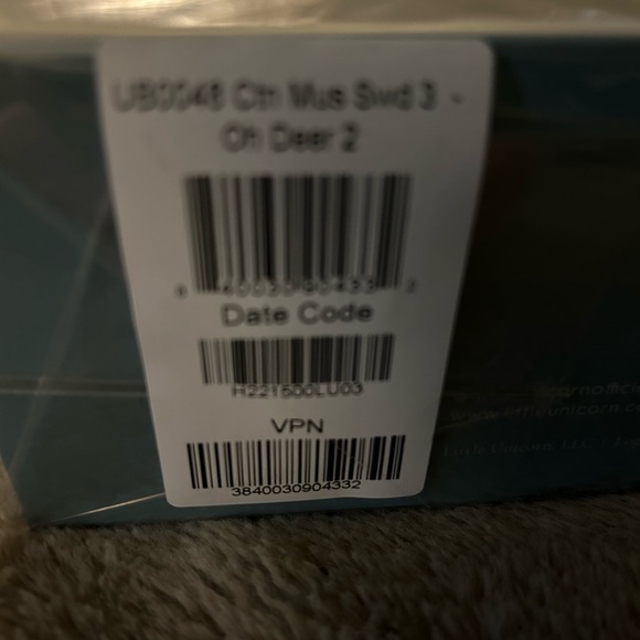 Little Unicorn 🦄 Cotton Muslin Blankets for baby - Picture 2 of 4